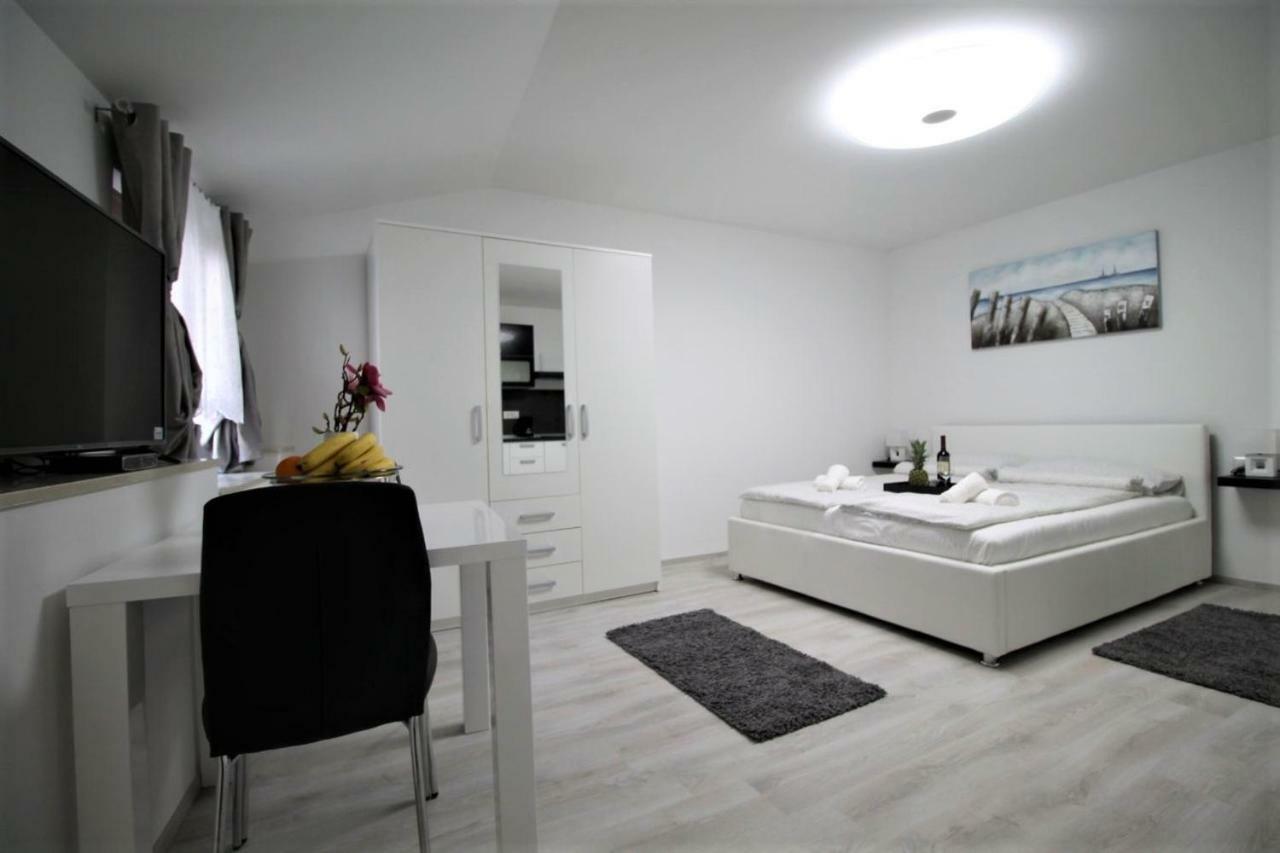 Arbel Apartments Poreč Buitenkant foto