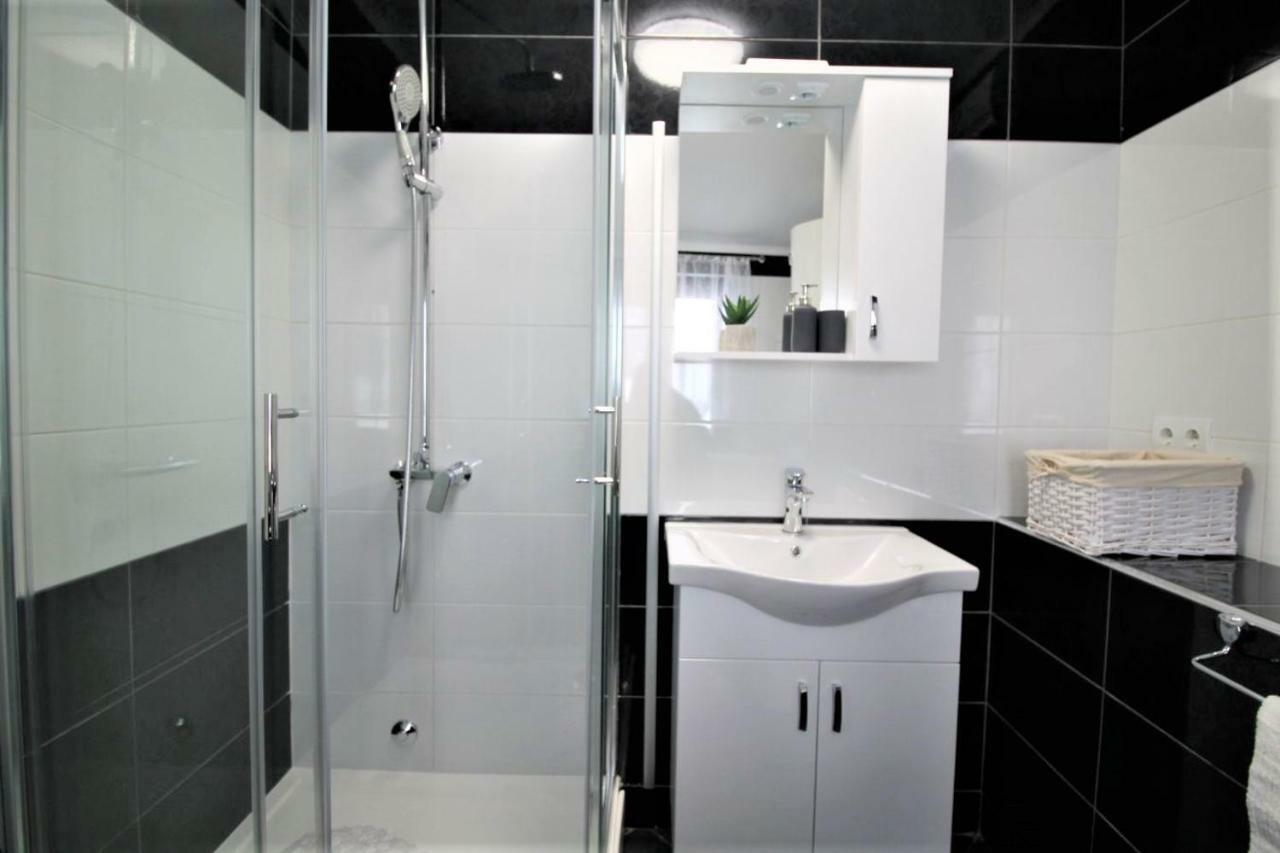 Arbel Apartments Poreč Buitenkant foto