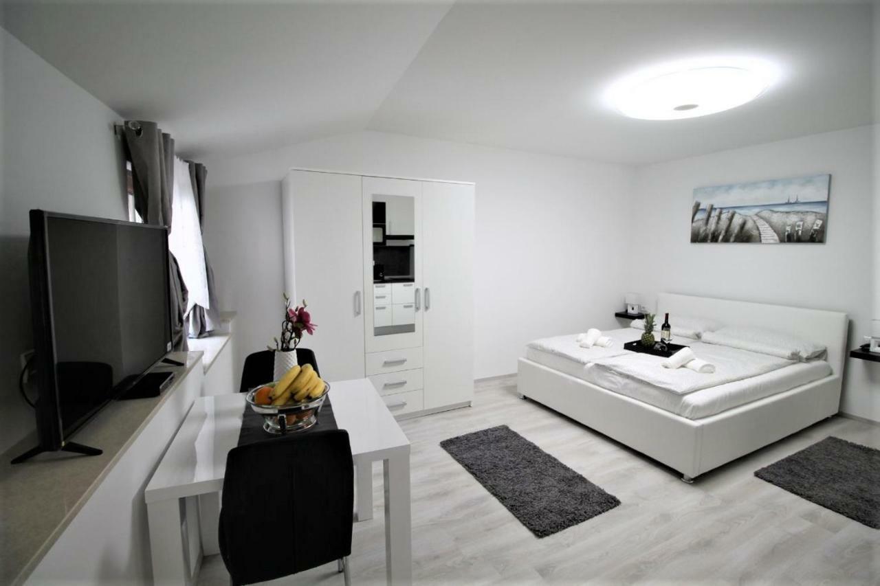 Arbel Apartments Poreč Buitenkant foto