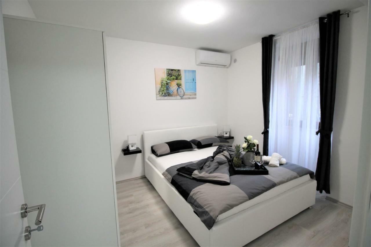 Arbel Apartments Poreč Buitenkant foto