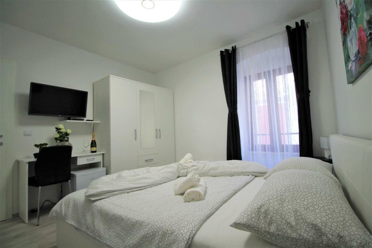 Arbel Apartments Poreč Buitenkant foto